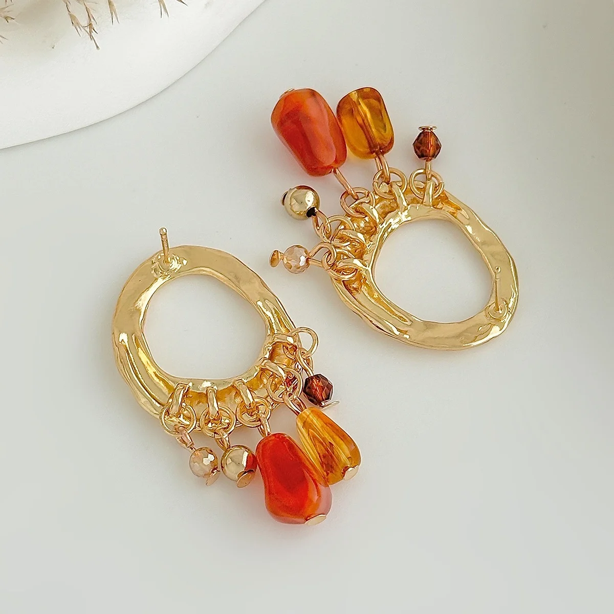 Vintage Unregelmäßige Gehämmerte Kreis-Amber-Harz-Perlen Quasten-Ohrringe für Frauen Charmante Geometrische Statement-Ohrringe Schmuck – Detail 11