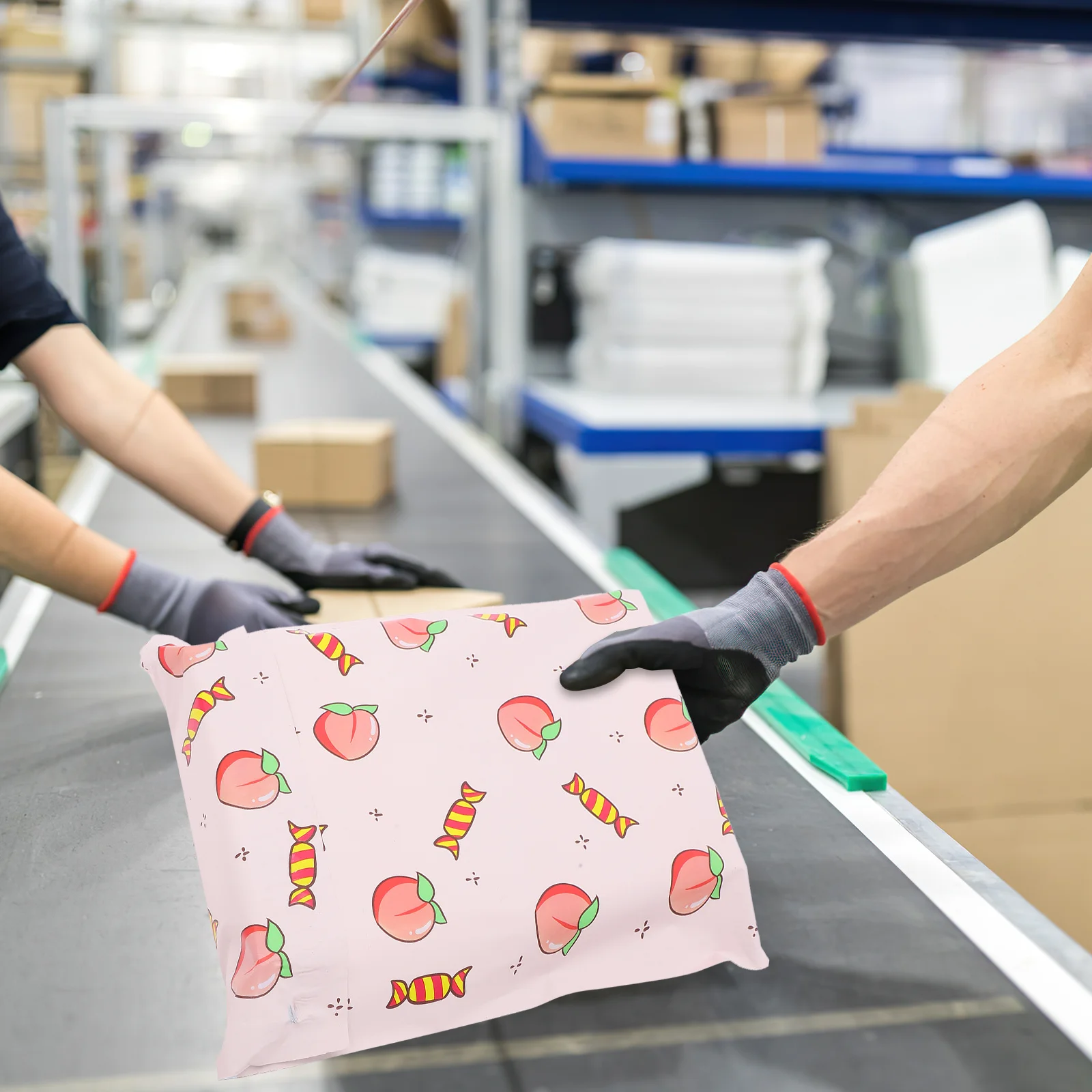 

100Pcs Packing Bags Anti-Wear Sealing Strips Parcel Bags for Long Distance Shipping Gift Wrapping Mailers