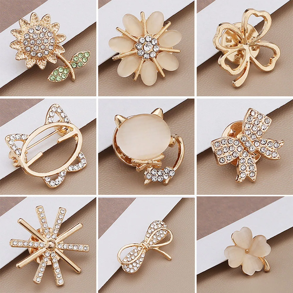 Cute Little Clover Bee Brooches Women Delicate Crystal Rhinestone Pin Insect Brooch For Girl Jewelry Wholesale Gifts