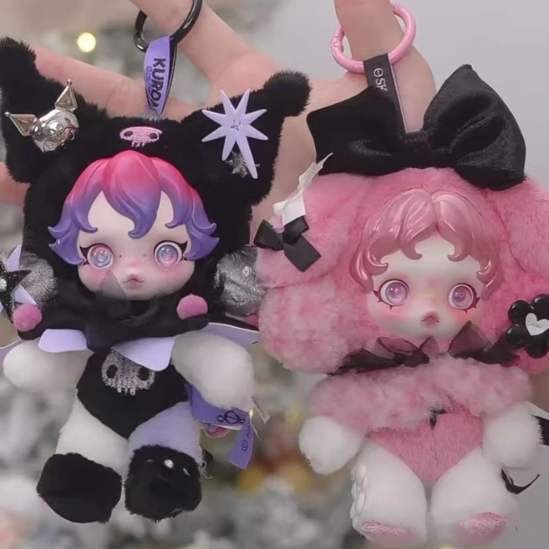 

POPMART New SKULLPANDA × My Melody Plush Figure Vinyl Face Skullpanda Kuromi Doll Pendant Action Figure Mystery Box Toy Gift
