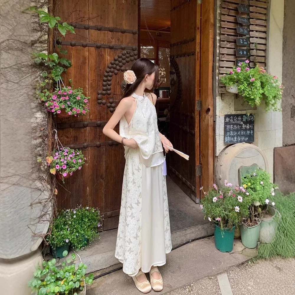 Weißes Kleid mit bedrucktem Oberteil zum Aufhängen am Ausschnitt, halber Rock, zweiteiliges Kleiderset