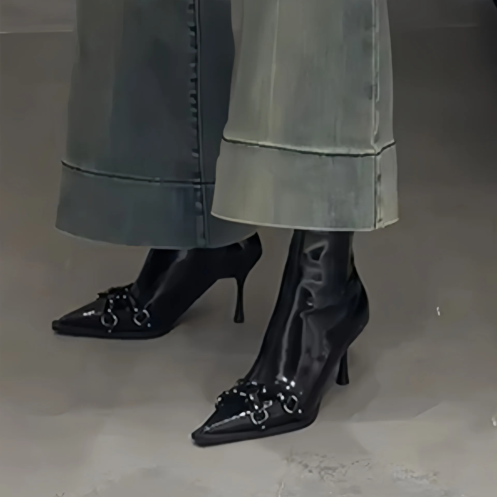 Pointed high heels, short boots for women, slim heels, side zipper, autumn and winter velvet belt buckle, patent leather boots