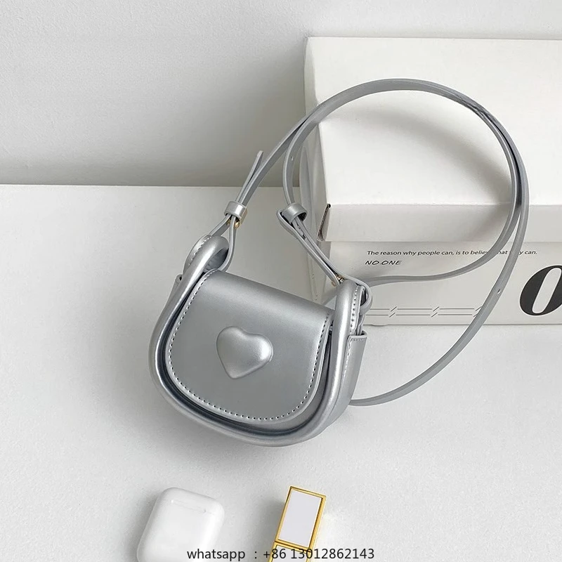 

Niche cute mini saddle bag silver love mouth red envelope