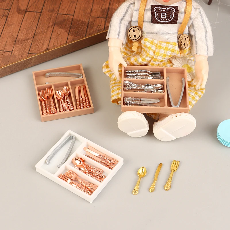 1 ชุด 1:12 ตุ๊กตามินิมีดช้อนส้อมคลิปบนโต๊ะอาหารกล่องเก็บตุ๊กตาอุปกรณ์ครัวเครื่องครัวอุปกรณ์ตกแต่ง