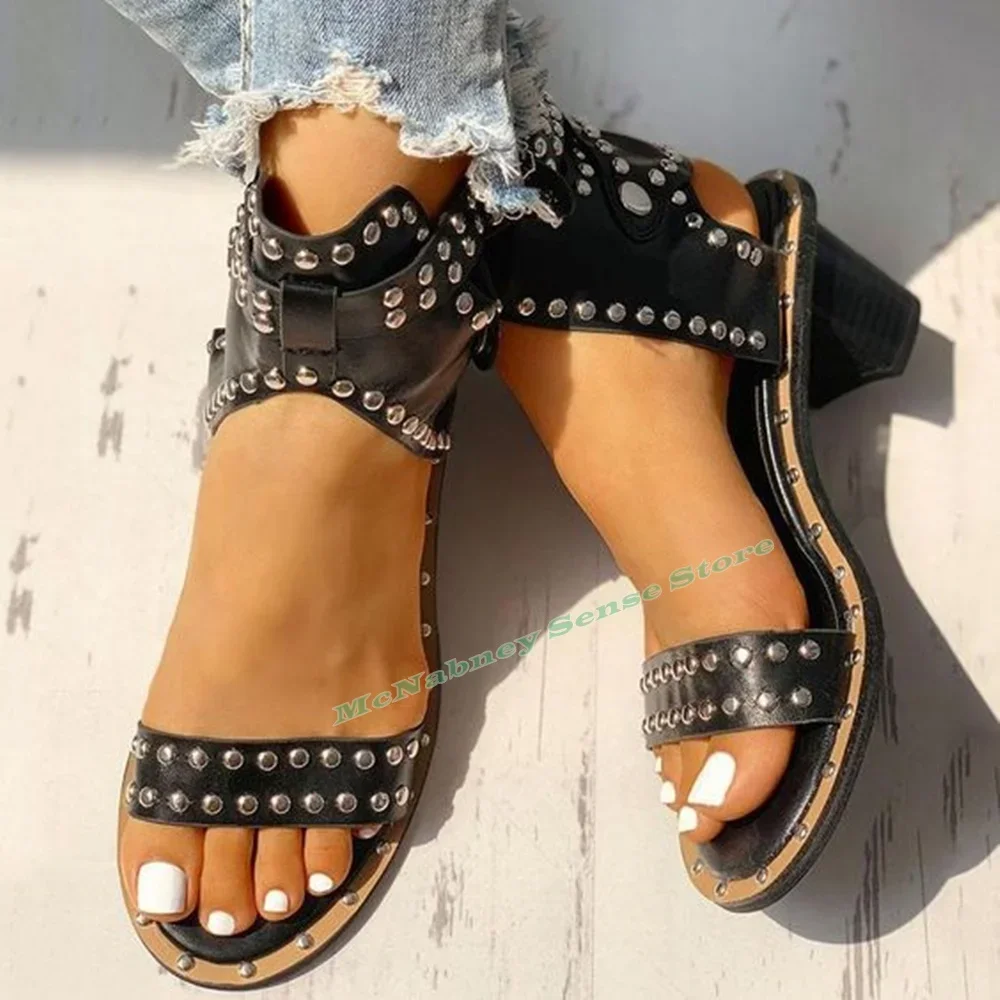 Niet Schnallen neuen Stil Sandalen offene Zehen klobige High Heels feste Träger sexy Frauen Schuhe Sommer Party Designer Mode Sandalen