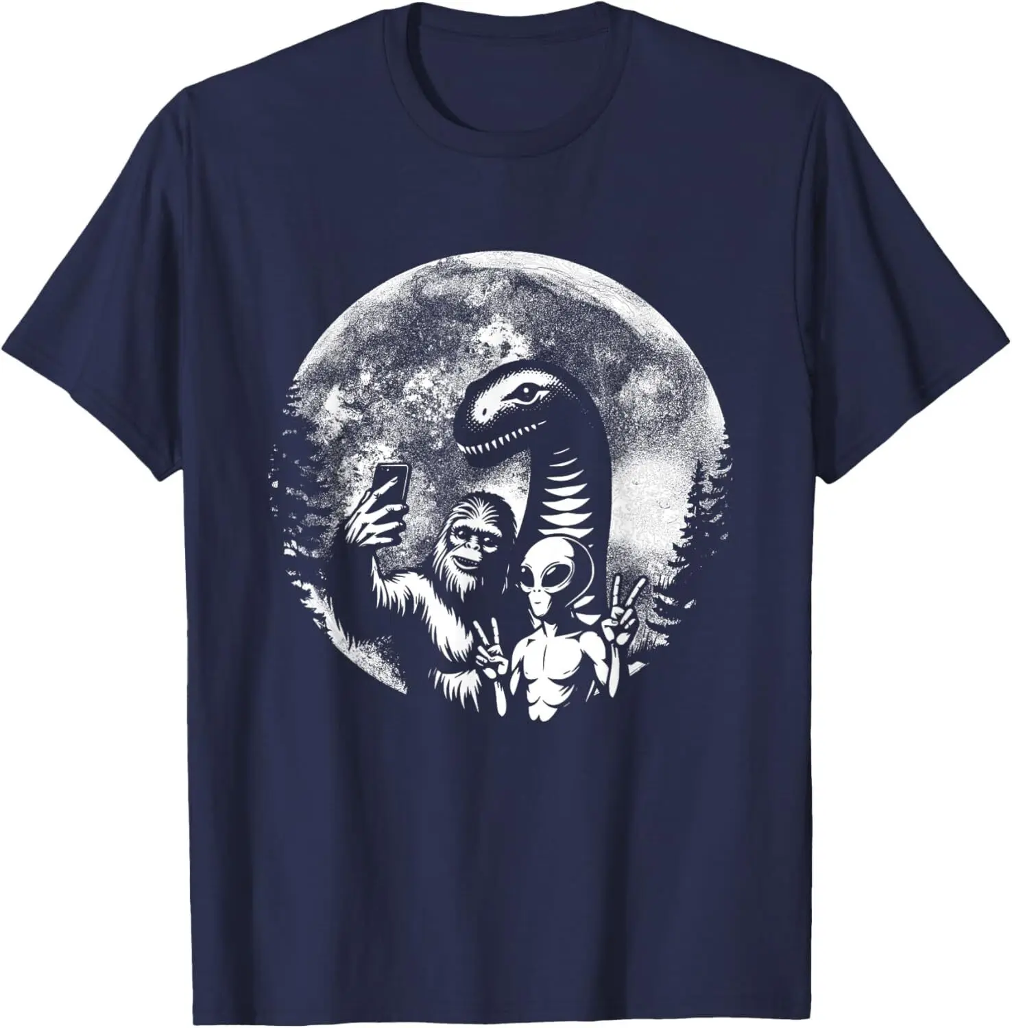 Funny Bigfoot Sasquatch Alien Loch Ness Full Moon Selfie T-Shirt