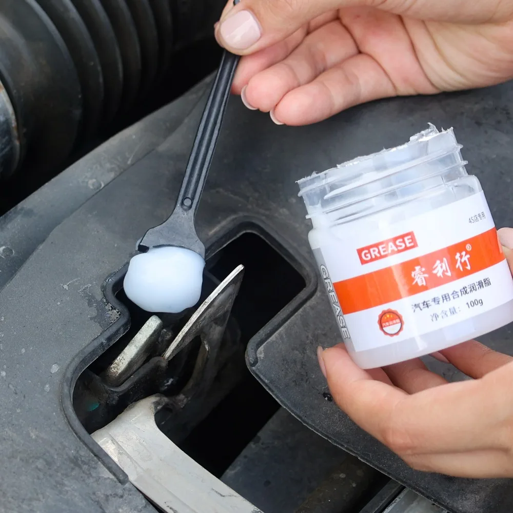 Рисунок 2 - 100 г белое смазочное масло