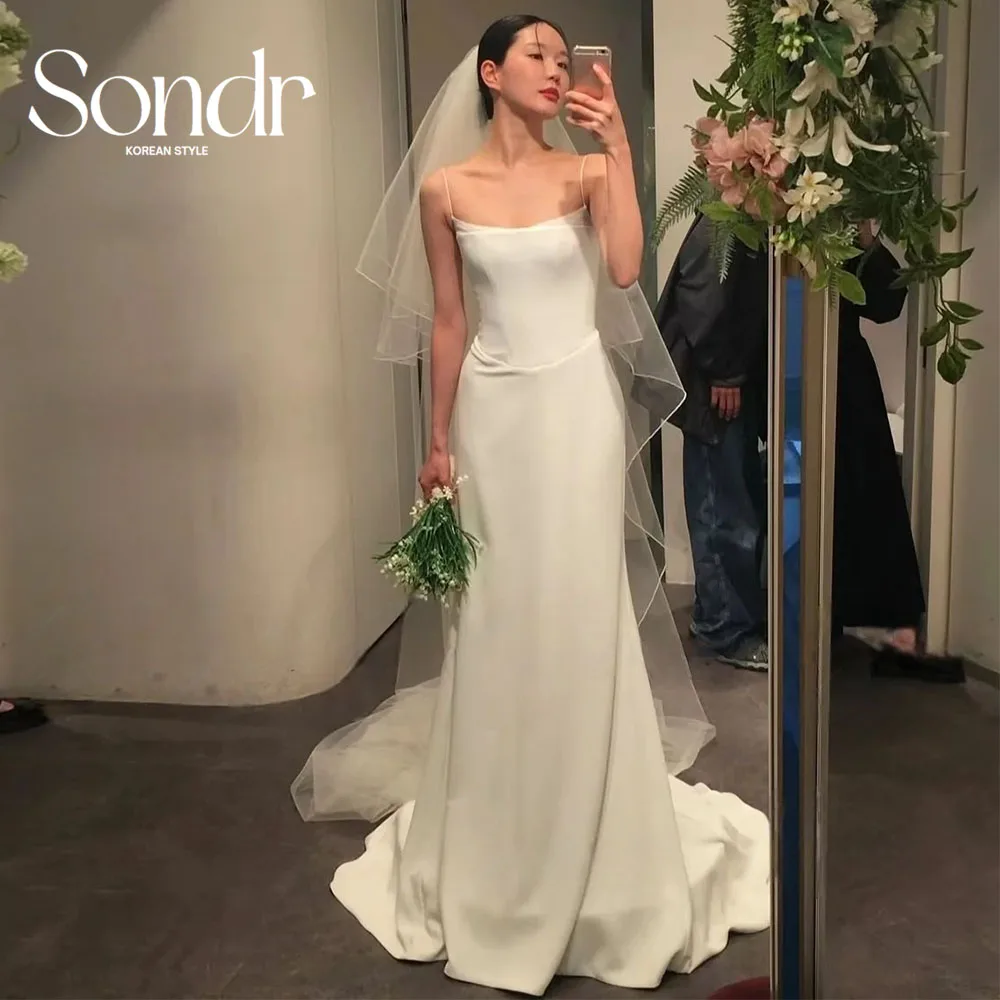 

Sondr Elegant Wedding Dress Spaghetti Strap A-Line Floor Length Ivory Satin Korea Photo Shoot Bridal Reception Gown Customized
