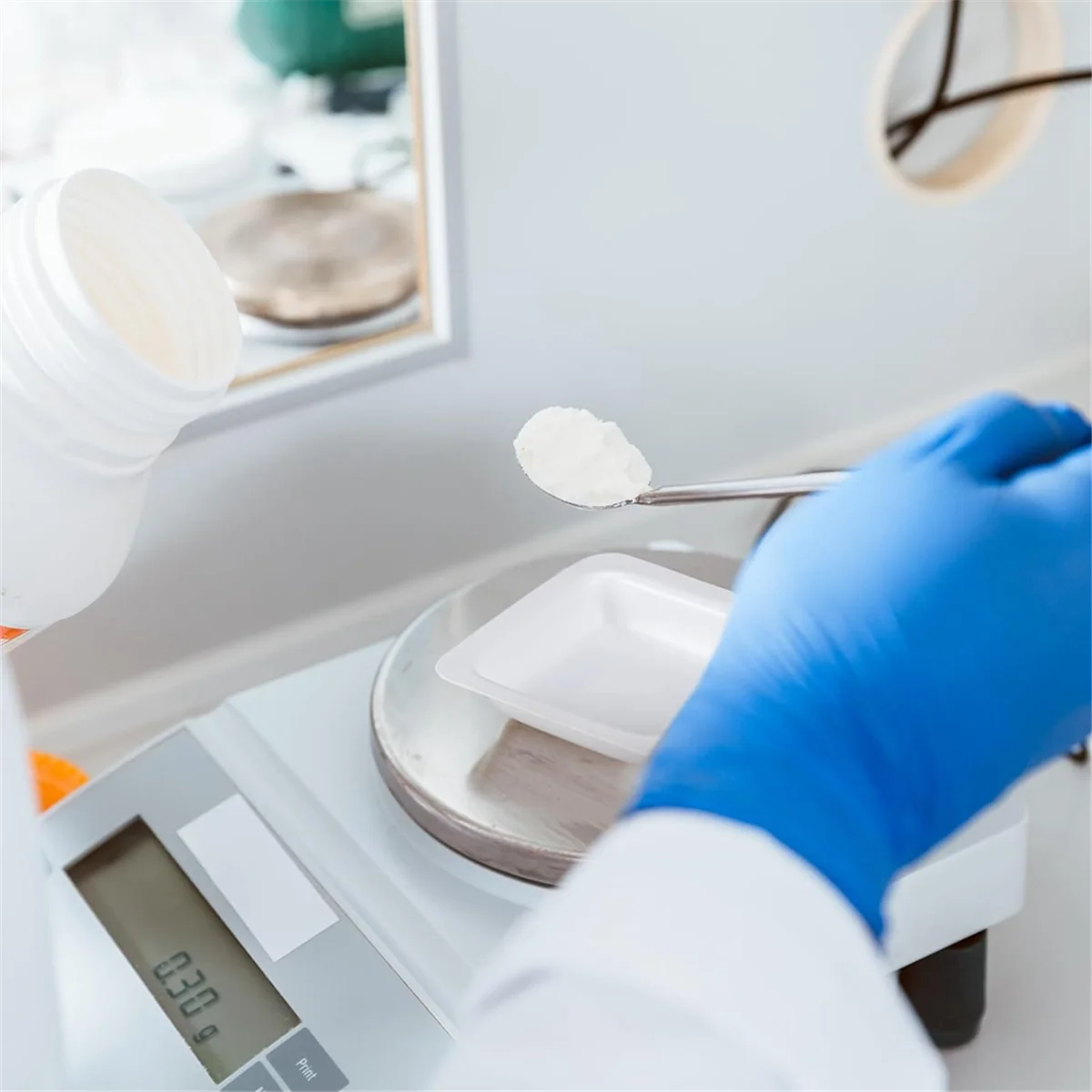 Лидер продаж, 200 шт., весовые лодки, маленькие пластиковые одноразовые лотки на 7 мл для весов, пластиковые квадратные весовые лодки, мини-поднос для разлива лодок