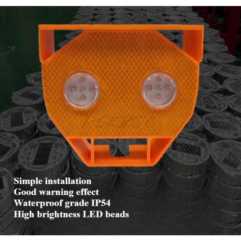 Solar Powered Cat Eye Warning Light Synchronized Flashing on Highways Yellow and White Induction Light LED Cat Eye Strobe Light