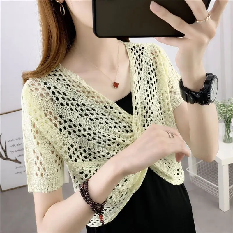 Stylish Solid Color Knitted Folds Shirring Hollow Out Blouse Female Clothing 2023 Summer New Casual pullovers Loose Korean Shirt