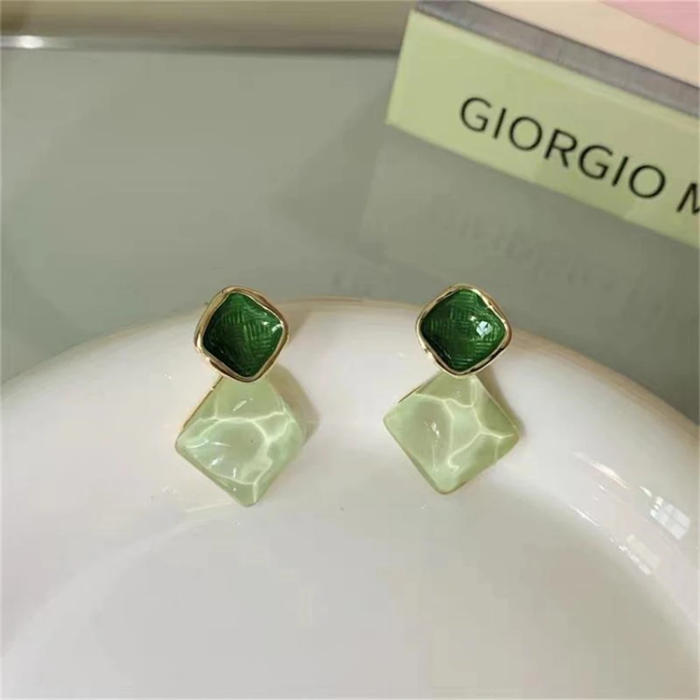 1~10PAIRS Geometric Cube Earrings Fashionable And Versatile Electroplating Process Temperament Earrings Earring