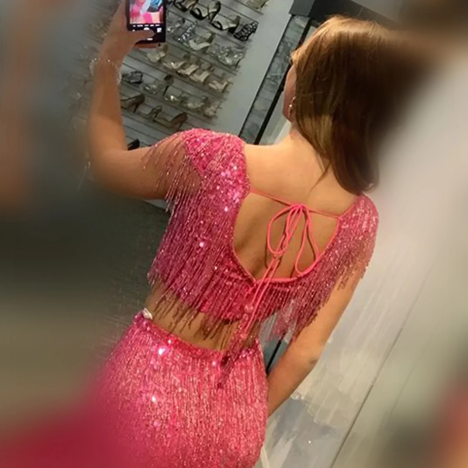 Zweiteilige Quaste V-Ausschnitt Sommerkleid funkelnde Pailletten Mini-Party kleider für Frauen elegante ärmellose Schnürung Ballkleider