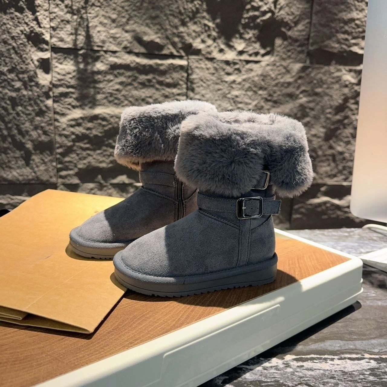 

Серые длинные зимние сапоги на толстой подошве для девочек на подкладке из искусственного меха, модные утепленные зимние ботинки 2026, новый стиль ​