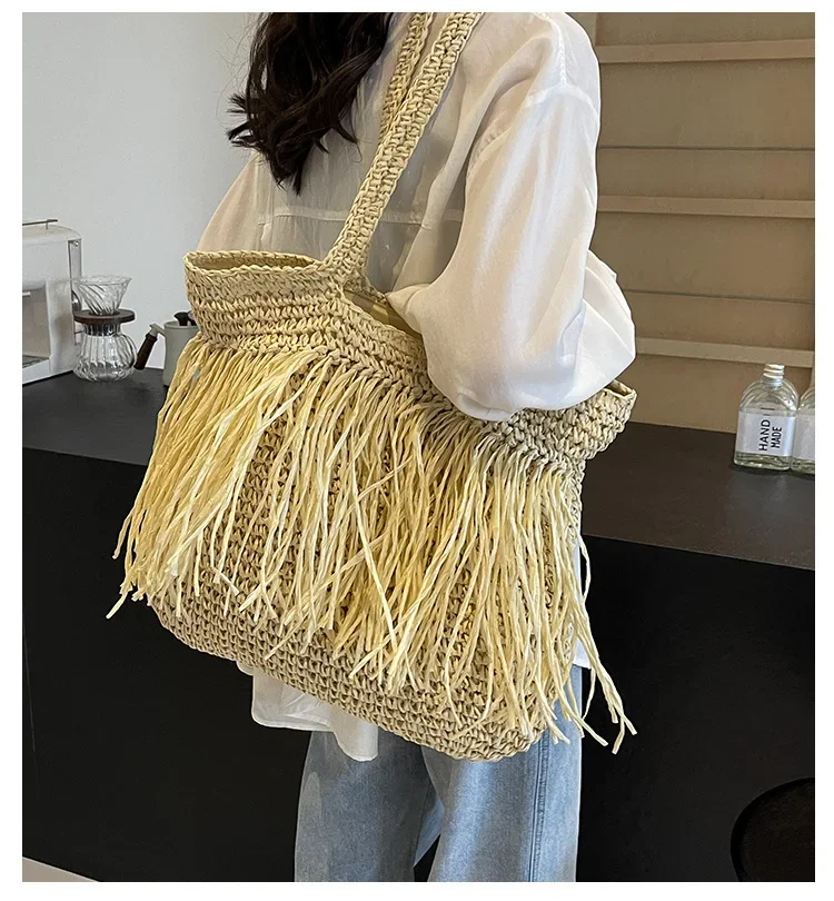 Casual Tassel Woven Women Shoulder Bags Handmade Fringe Lady Handbags Summer Beach Large Tote Bag Big Shopper Purse for Vacation