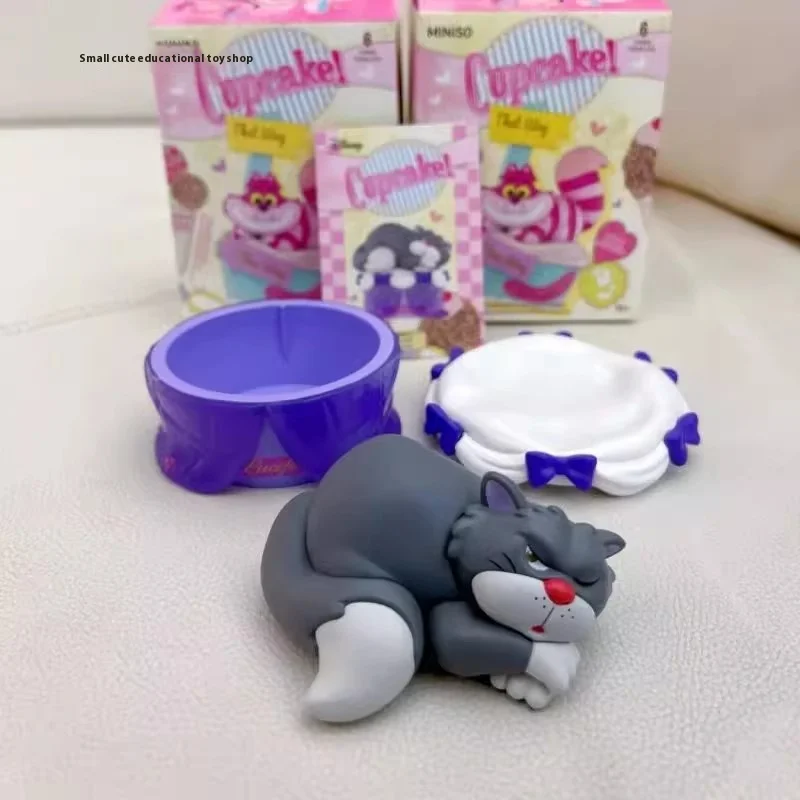 Figurines de boîte aveugle de la série Cupcake Disney, jouets tendance, articles d'exposition, cadeaux pour filles, Figurines d'action à collectionner, Figurines fantastiques