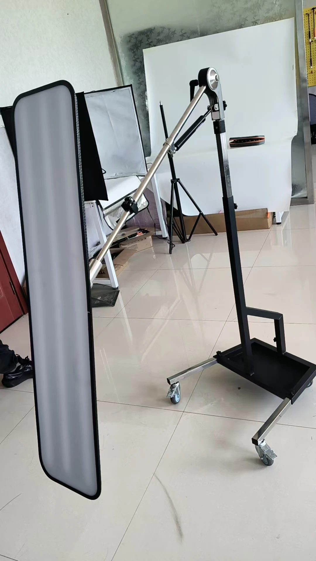 Pro Grade Pdr Light Unique High Quality Dent Repair Tools 6-color LED Light With Hydraulic Model Adjustable Holder Angle&height