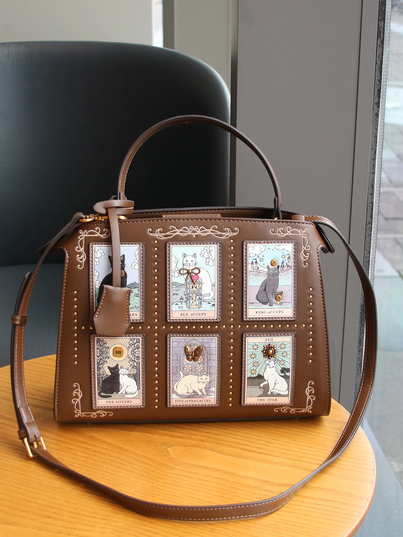 

Fashion tote bag 2025 new handbag large capacity commuter handbag shoulder slung handbag light luxury elegant cat print design J