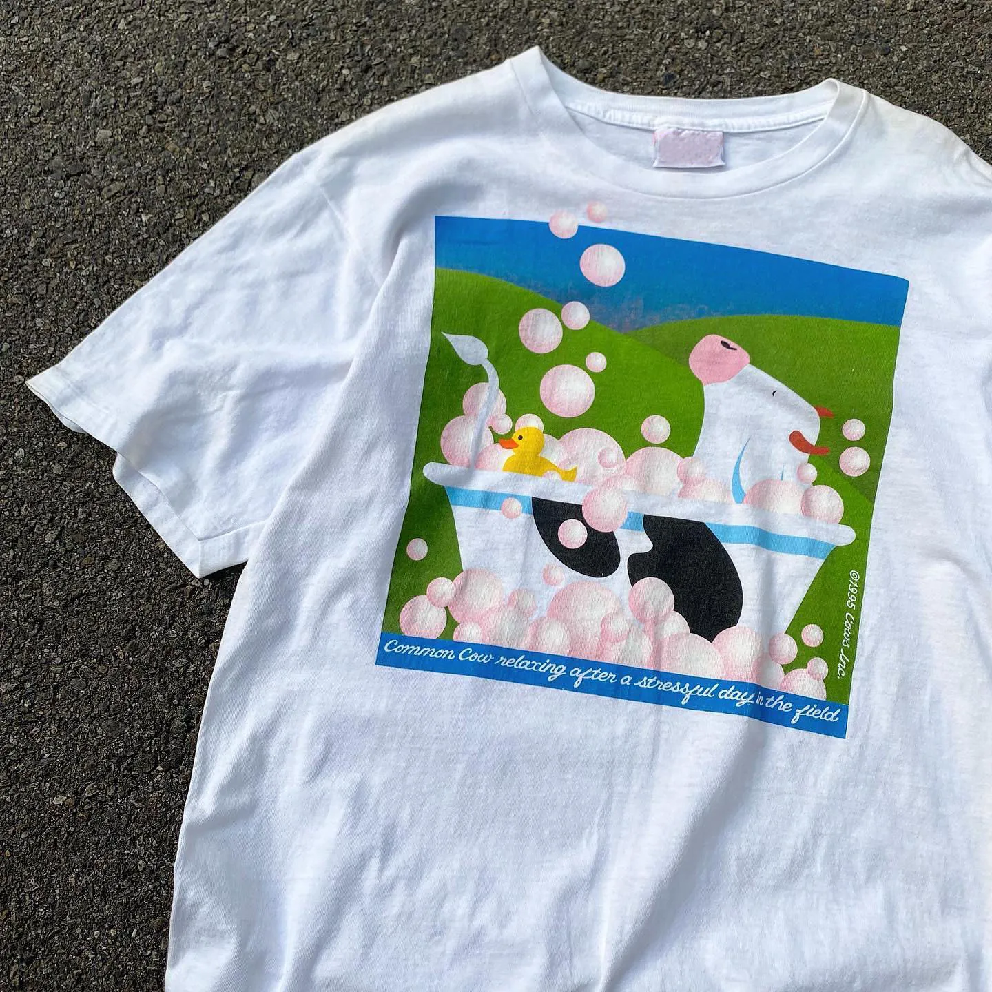 Loose Short Sleeve T-Shirt Cartoon Cute Fun Cow Bathing Healing  Illustration Cotton Breathable round Neck Men's Summ...