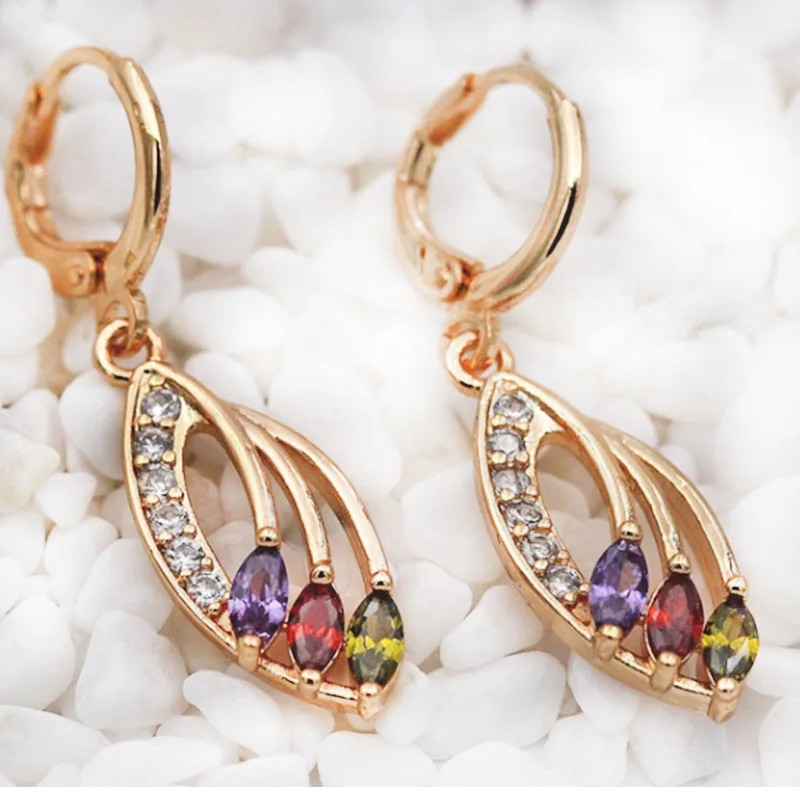 Fashion Gold Color Peridot Leaf Dangle Hollow Earrings for Women Bridal Wedding Earrings Accessories Jewelry