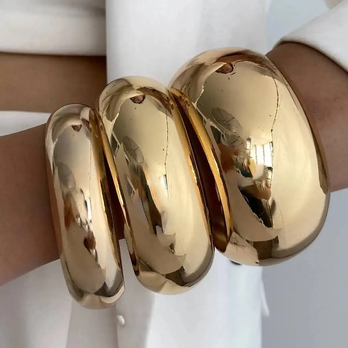 

SHIXIN 3 Pcs/Set Glossy Round Chunky Bangle Bracelet for Women Punk Gold Color Stackable Big Wide Bracelet Party Fashion Jewelry