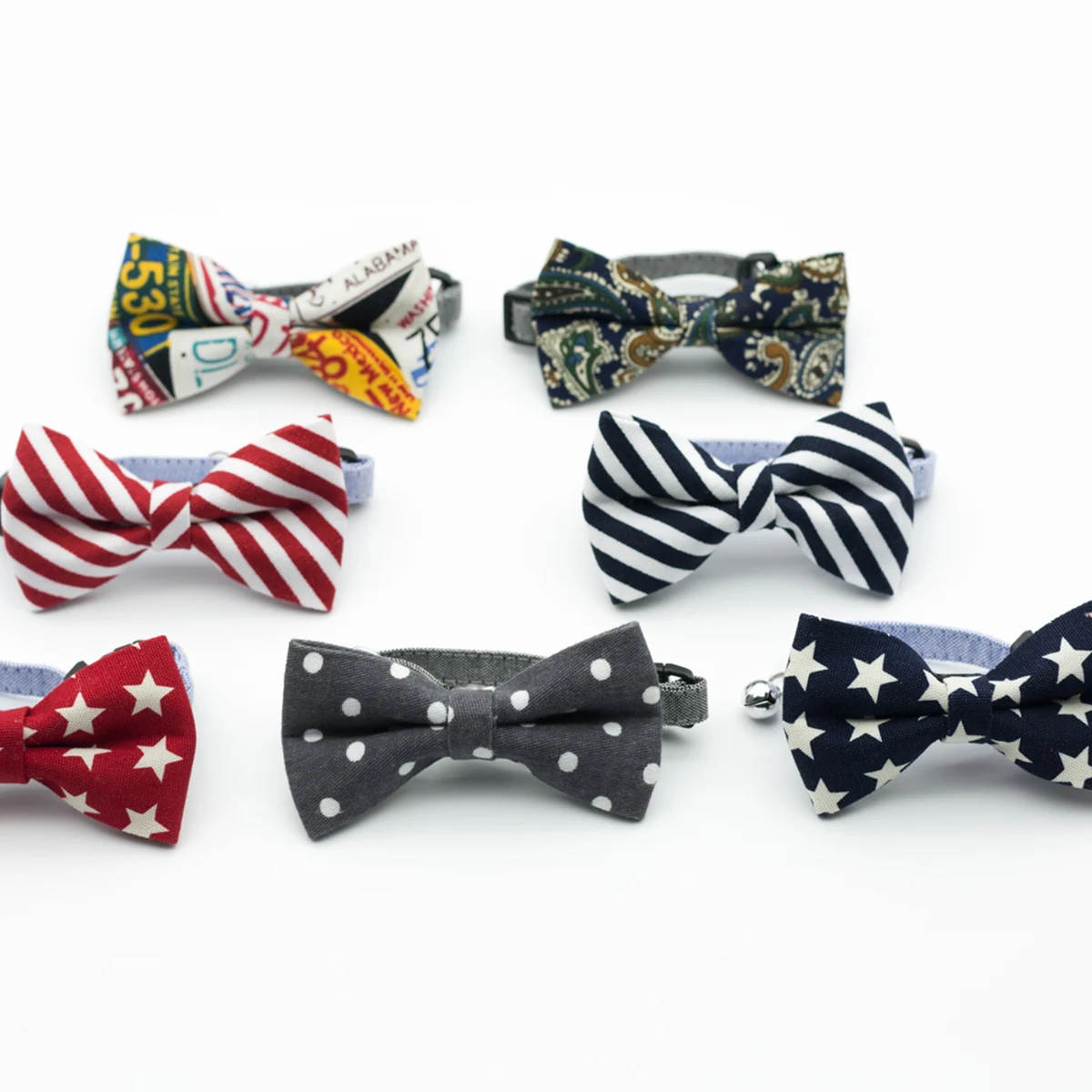 

Pet Bow Tie Dog Collar Contractile with Bell Bow Knot Cat Collar Dog Pet Bow Tie - Size S (Blue Star)