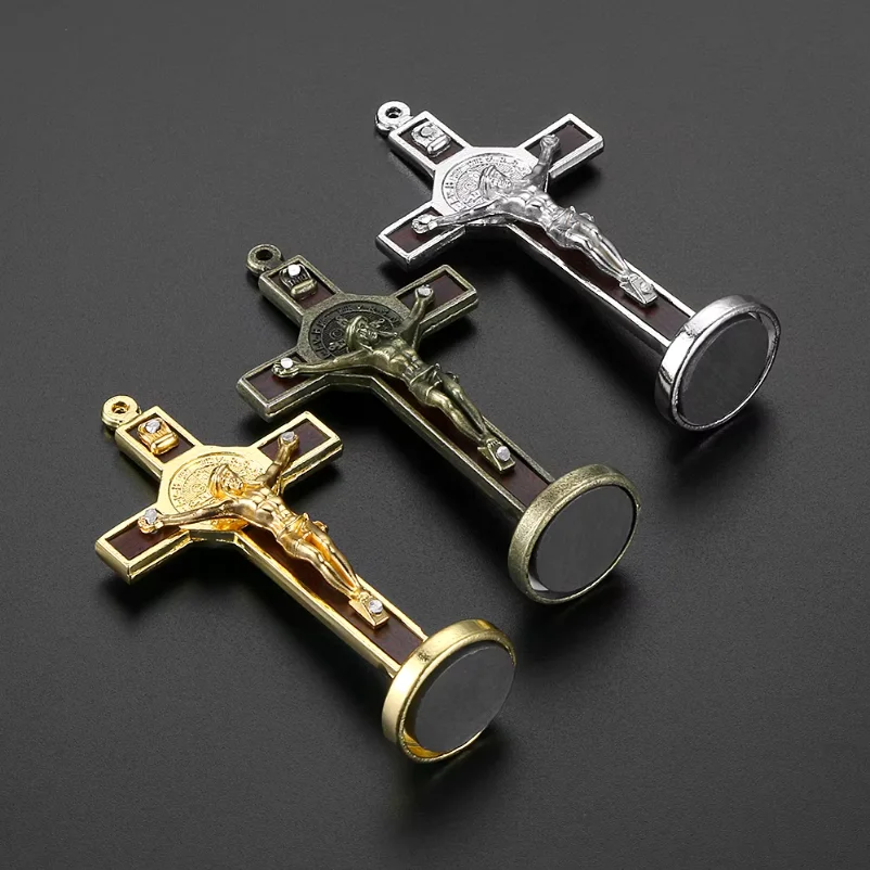 

Fashion Car Ornament Metal Jesus Wood Cross Crucifix Auto Interior Dashboard Decoration Christian Jesus Ornaments Accessories