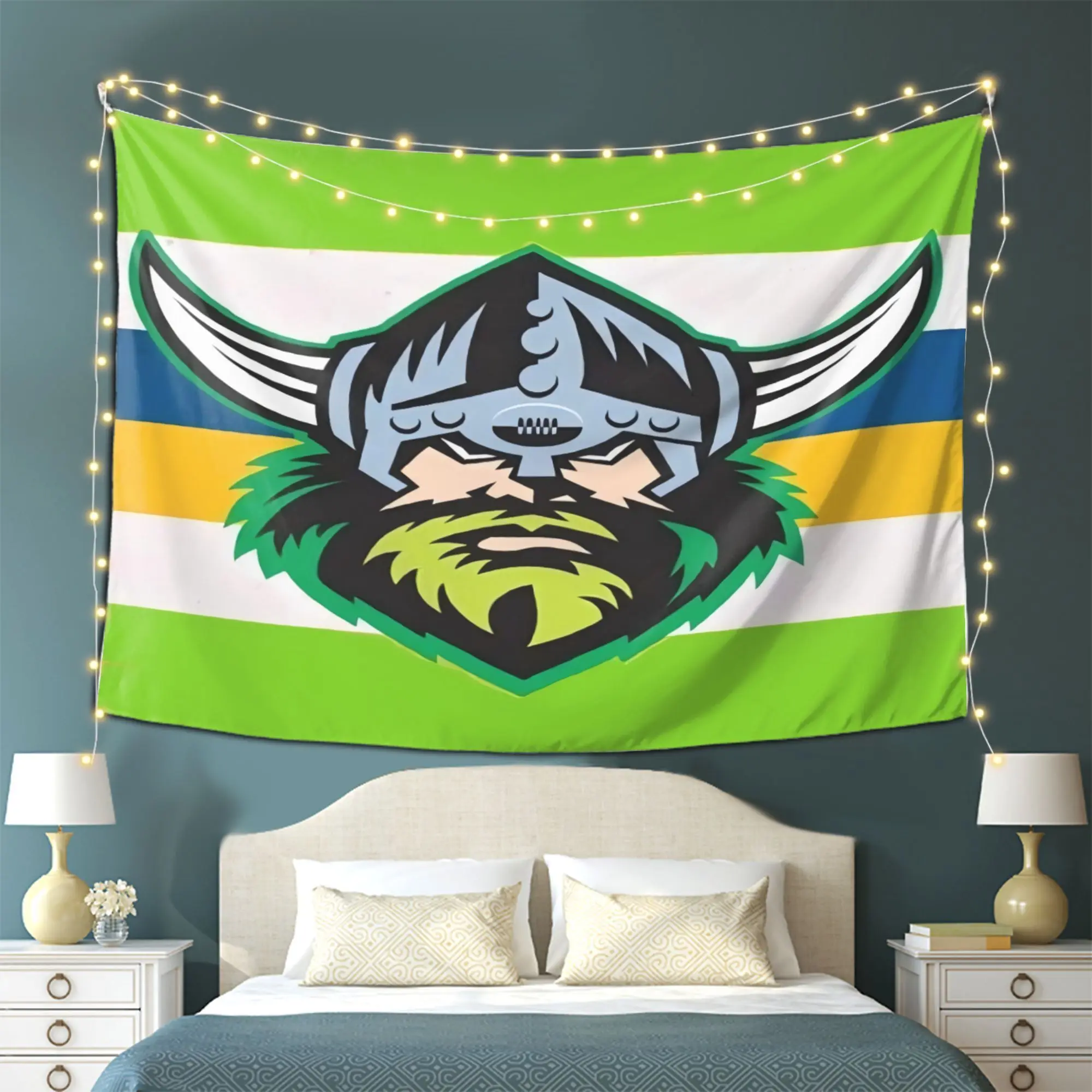 Tapiz con logo de RAIDERS CANBERRA - Colgante de pared de tela beige claro melocotón premium con dormitorio con diseño de guerrero vibrante