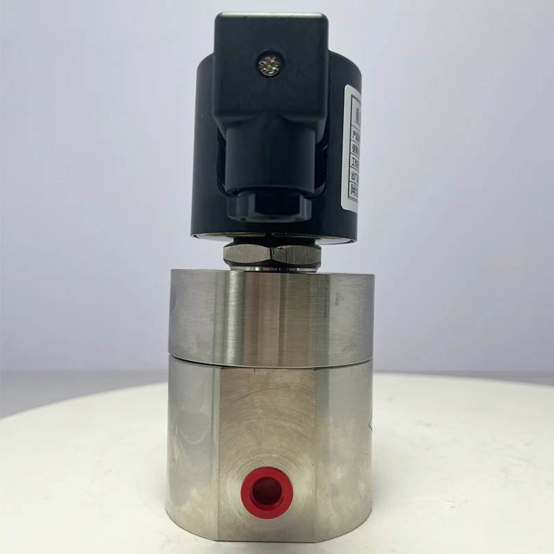 300bar 30MPa 2 way nitrogen high pressure solenoid valve 1/4 24V Orifice 4mm SS304 DN4 normally close