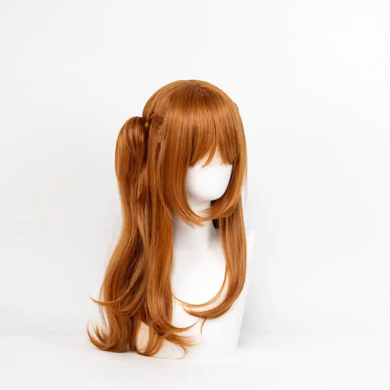 Peruka do cosplay jest wykonana z włókien odpornych na ciepło i nadaje się zarówno do cosplayów anime, jak i do noszenia na co dzień.