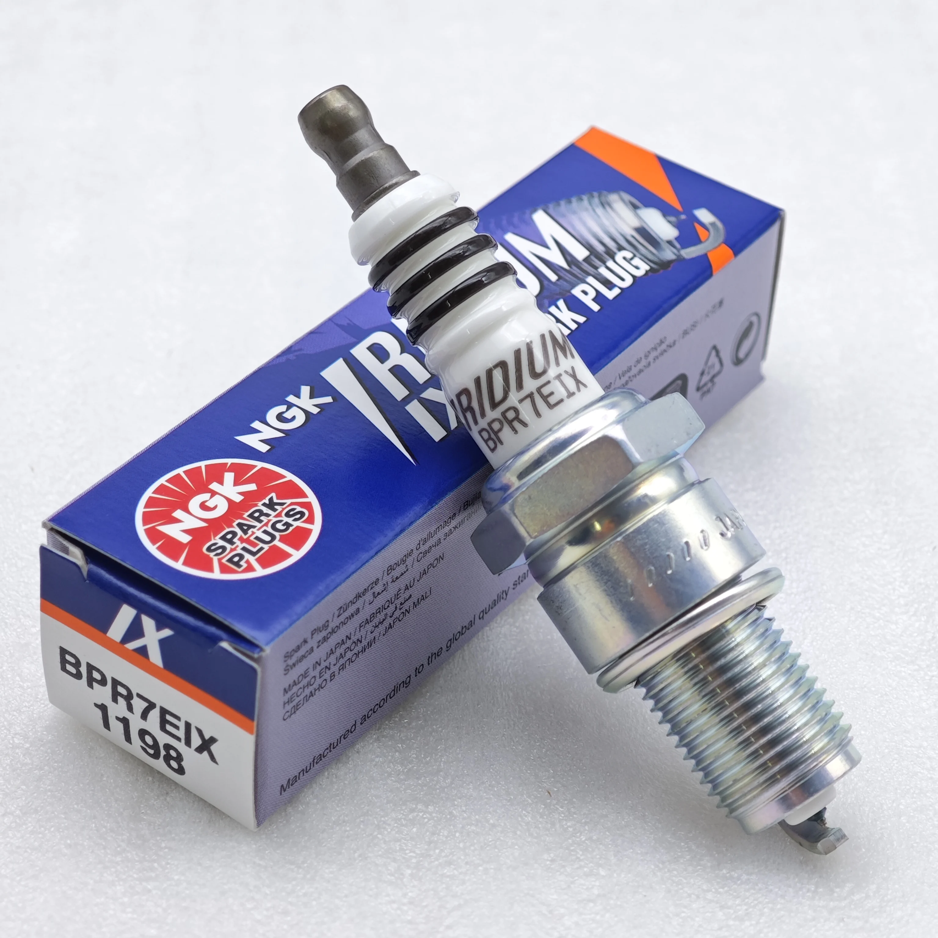 1pcs BPR7EIX 1198 NGK Iridium IX Spark Plug Motocycle Upgrade BPR7ES PGR7A