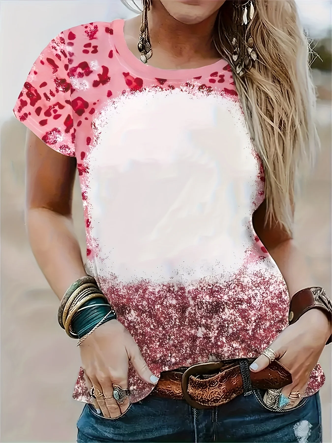 

Plus size stylish and elegant T-shirt for women with blank-shaped printed round neckline