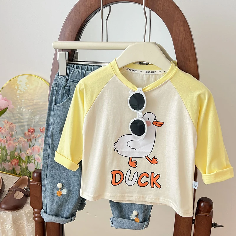 Wiosenne dzieci dziewczynki t-shirty jesienne bawełniane z długim rękawem Cartoon wydrukowane bluzki Casual Kids Baby Tees odzież 0-13Years