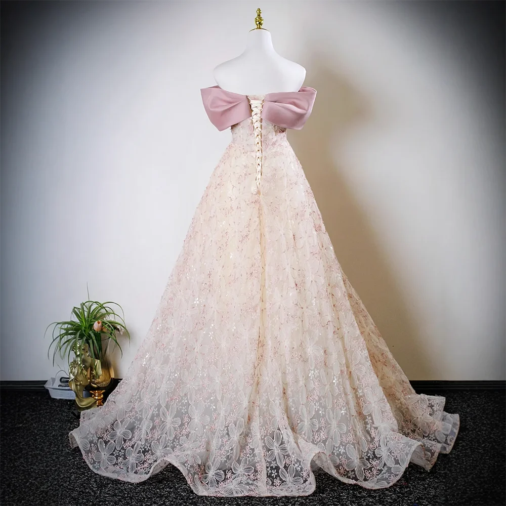 Hochwertige Promi-Kleider, klassisch, A-Linie, schulterfrei, kurze Ärmel, Abendkleid, exquisites Ballkleid, individuelle Blumen