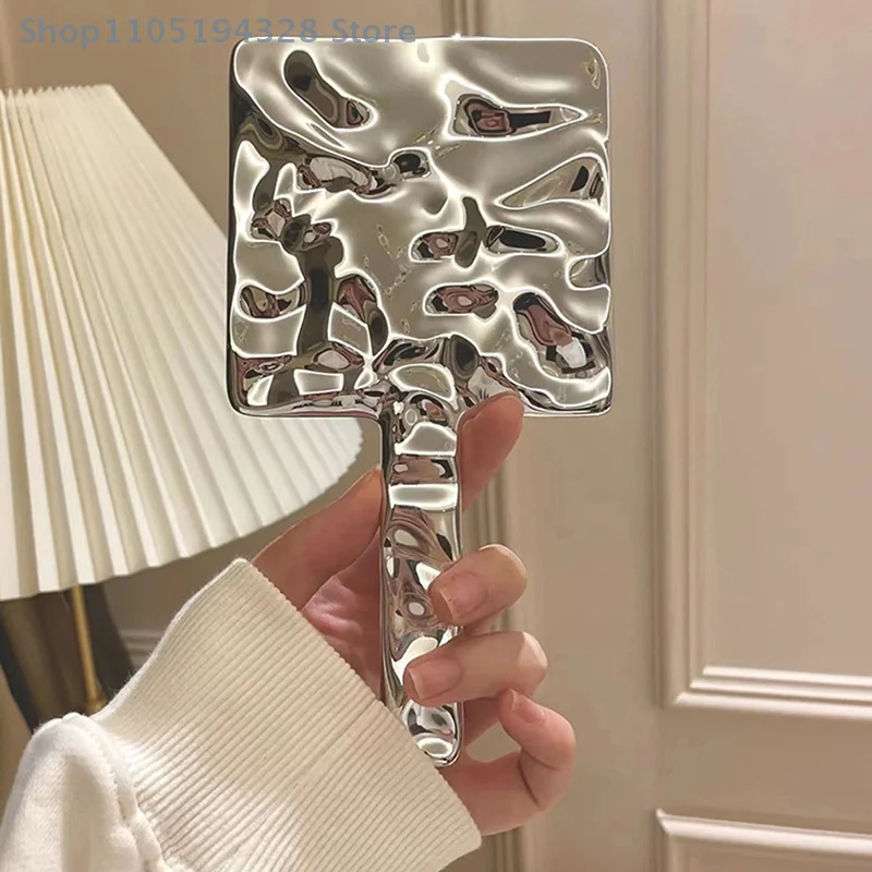 [MP] مرآة مربعة الشكل سائلة صغيرة محمولة باليد لسطح المكتب مرآة لمستحضرات التجميل مرآة مكياج للسفر مرآة تجميل معدنية محمولة