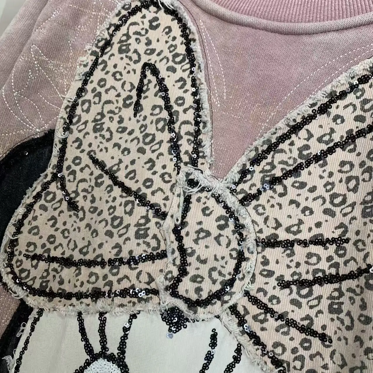 أزياء العلامة التجارية الخريف الشتاء الصوف المطرزة الكرتون الشباب فضفاض أزياء جولة الرقبة البلوز أعلى الوردي المتضخم قمم #3