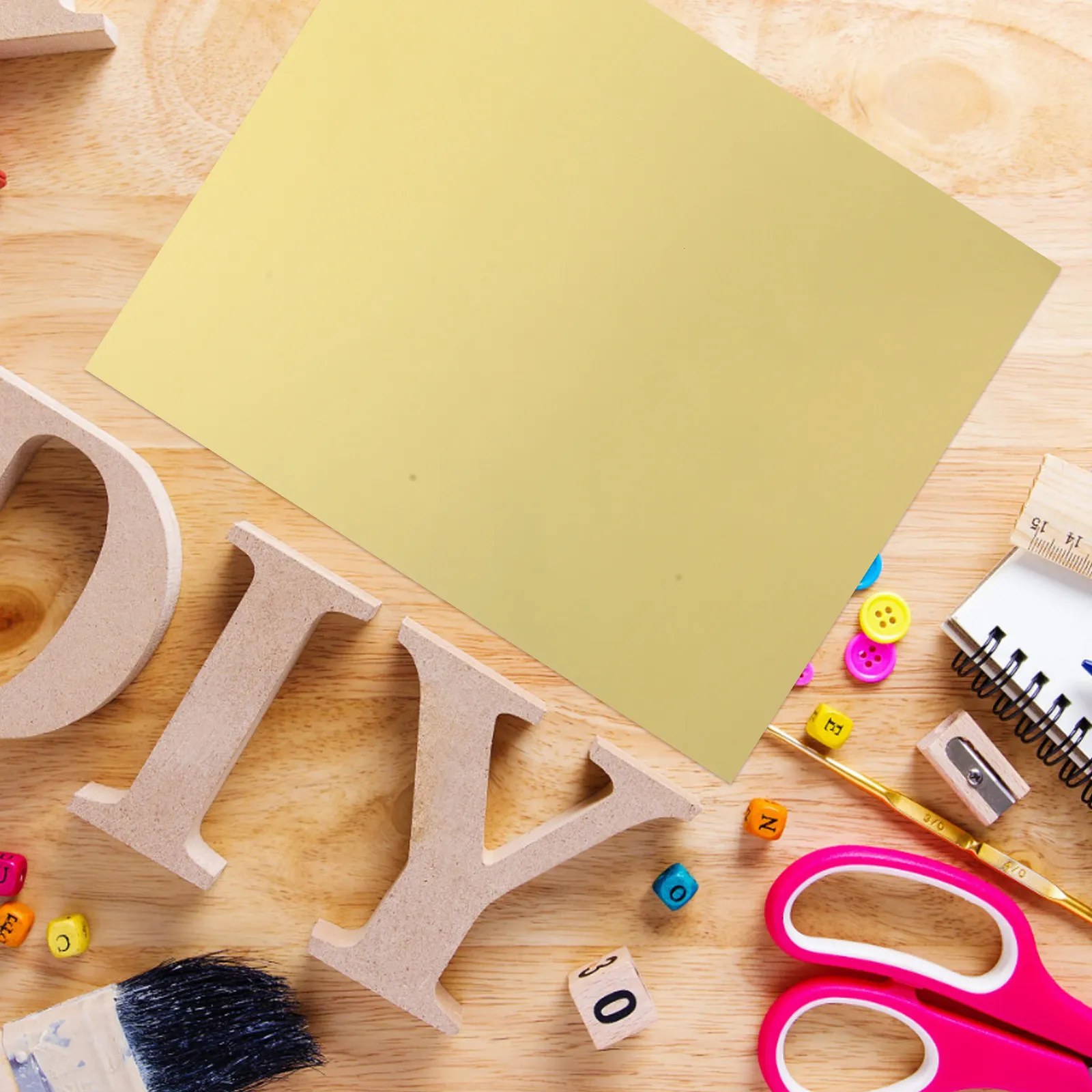 

10 листов золотистой односторонней металлизированной бумаги формата А4 для поделок, открыток, приглашений, скрапбукинга, декоративных свадебных украшений