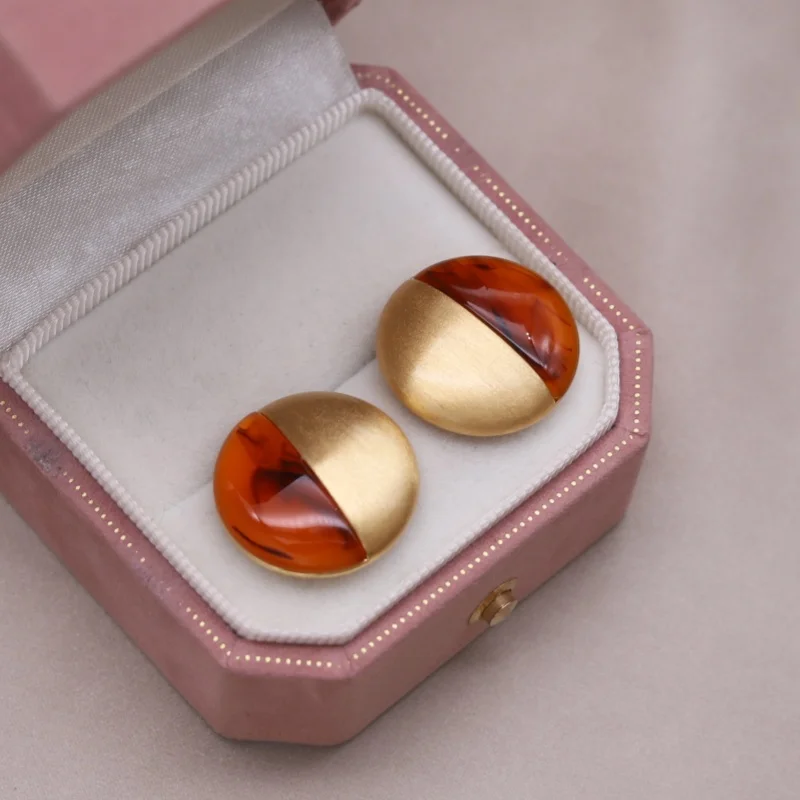 Korean New Design Fashion Jewelry 14K Gold plated Round Brushed Metal Amber Acrylic Earrings Elegant Women Daily Accessories