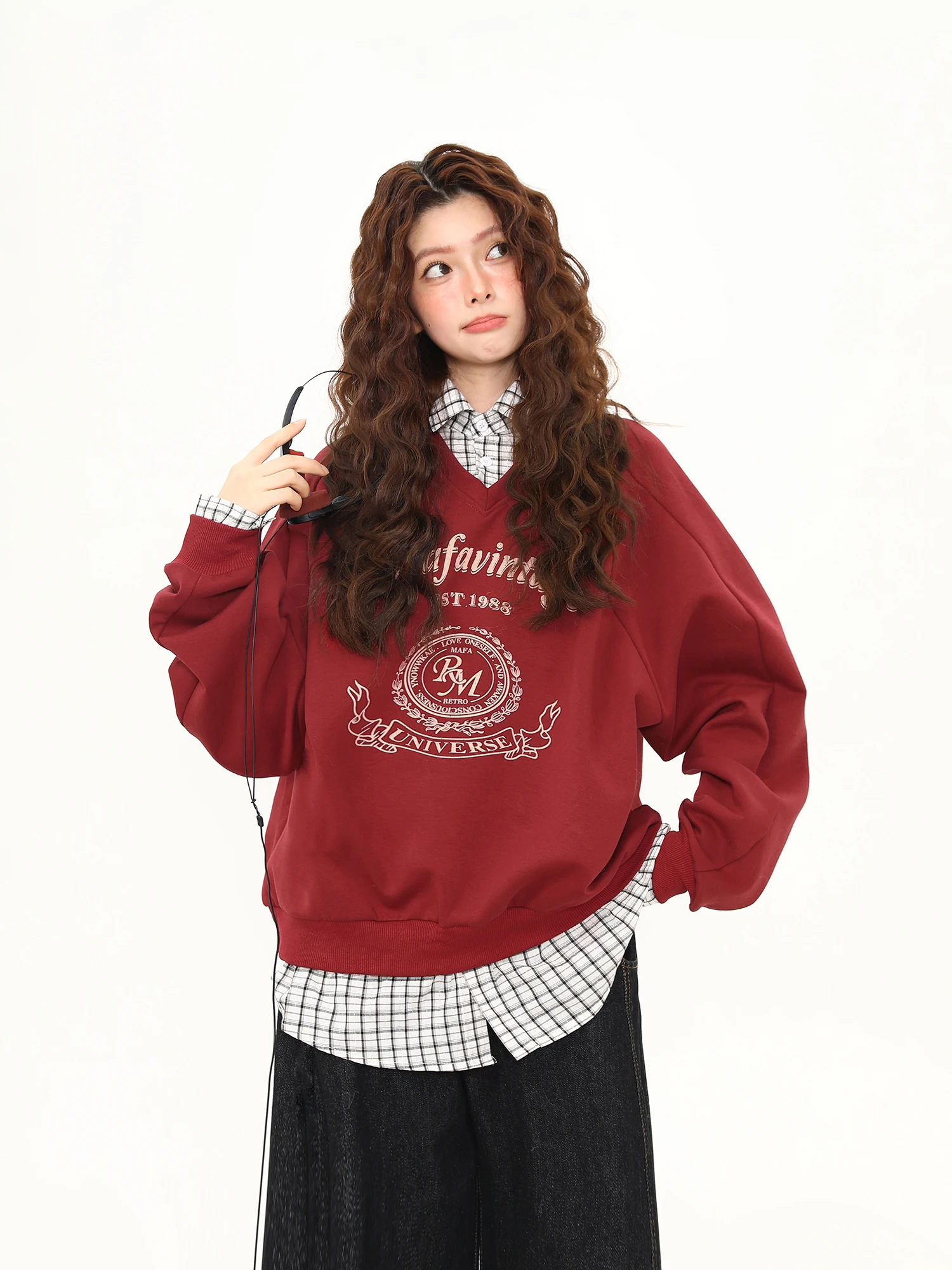

Женская свободная толстовка в стиле американского ретро-колледжа с эффектом двухслойности, универсальная, красная, модная, уличная одежда, с длинными рукавами