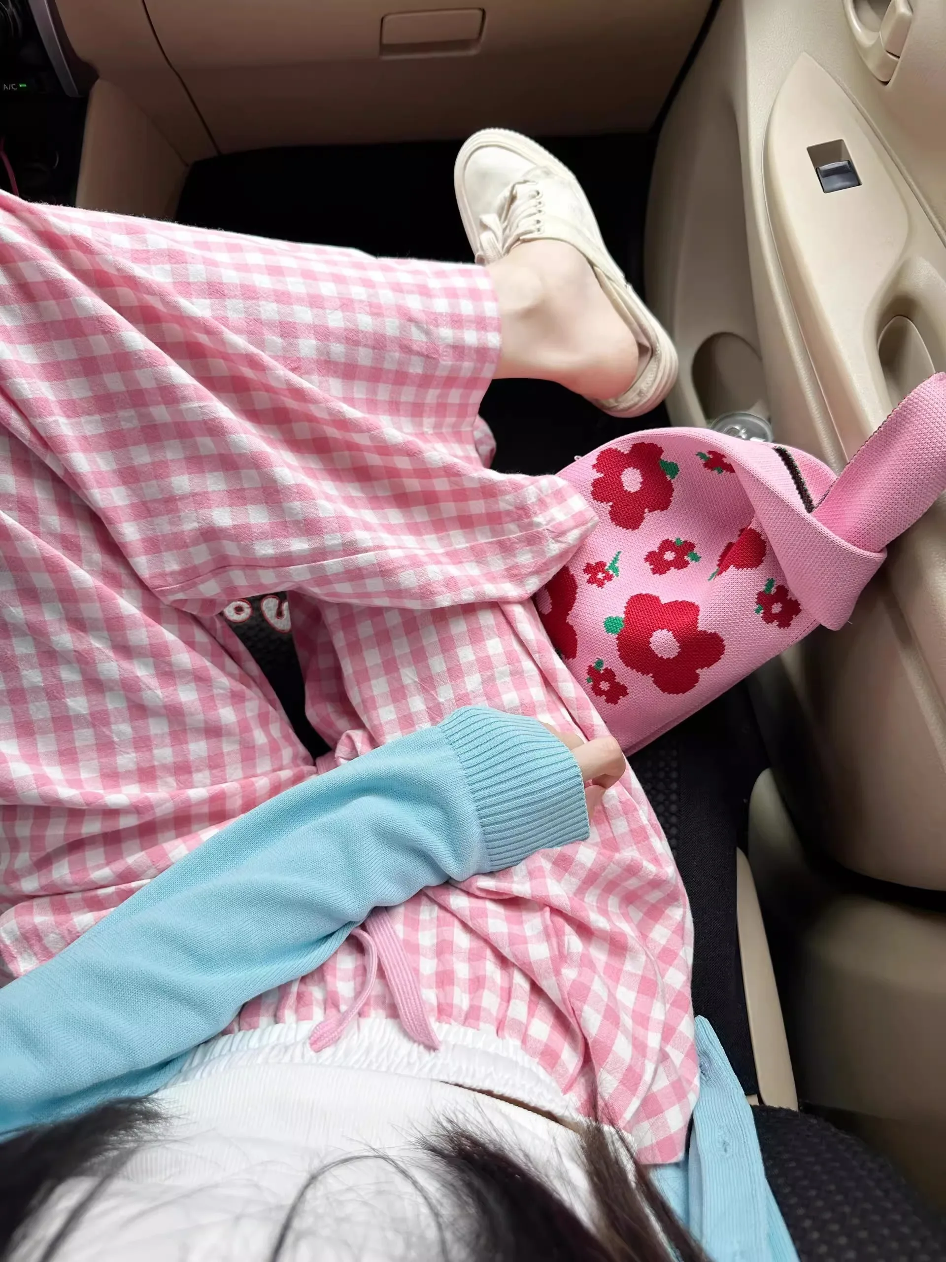 เสื้อคลุมคาร์ดิแกนถักบางเบาสีฟ้า Dopne สำหรับผู้หญิง ป้องกันแสงแดด สไตล์หวาน แขนยาว ทรงหลวม กระดุมกลม