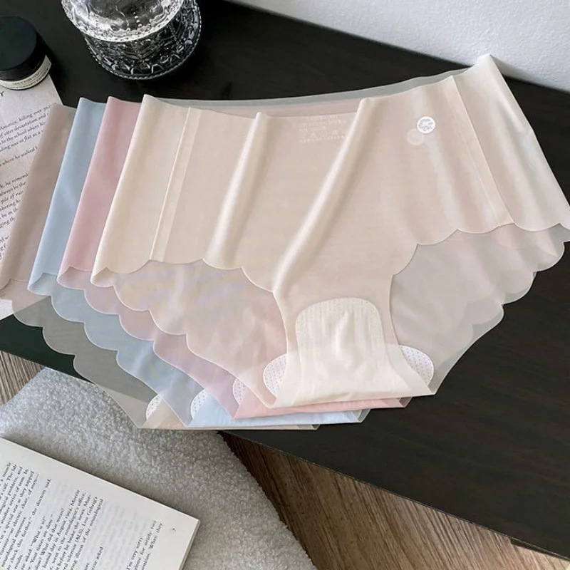 Thumbnail 4 - #6 Best Womens Seamless No-Show Panties to Buy In 2026