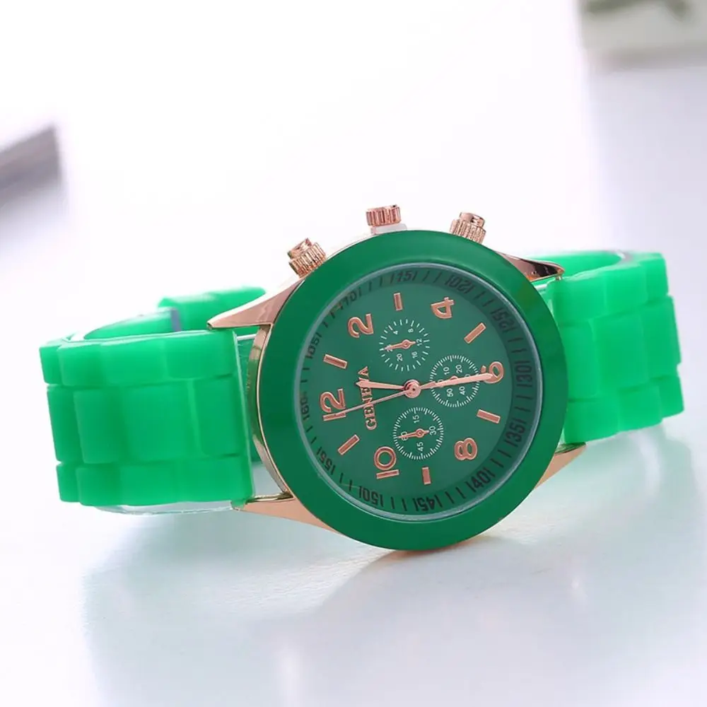 Fashion Silicone Strap Quartz Wristwatches Casual Sports Electronic Watch Women Simple Wrist Watches