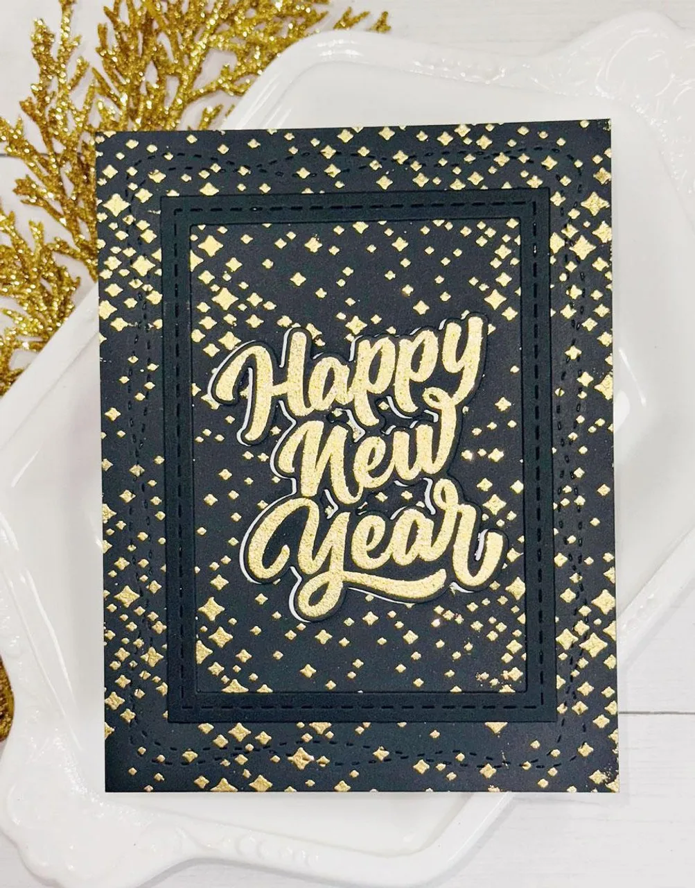 

Capsule Collection Holiday Borders Winter Herbarium Labels Dies Stamps Stencil DIY Greetings Christmas Card Scrapbooking 2025 Ne