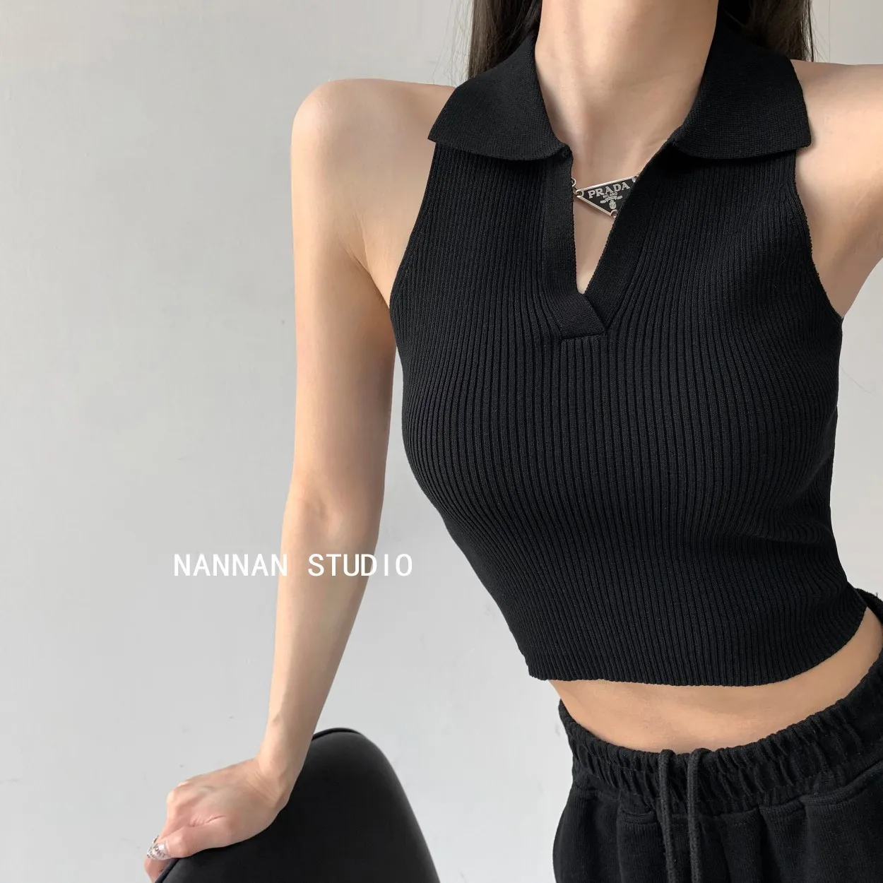 French Ice Silk Shirt Women's 2024 Summer Wear Knitted Vest New Style Fashion Slim Lapels Sleeveless Knitwear Women's Tank Top