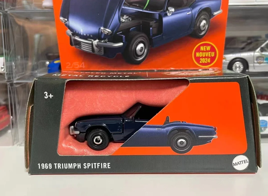 Novo original matchbox carro 1/64 diecast peças móveis fwd28 1969 triumph spitfire veículo modelo brinquedos meninos coleção presente de aniversário