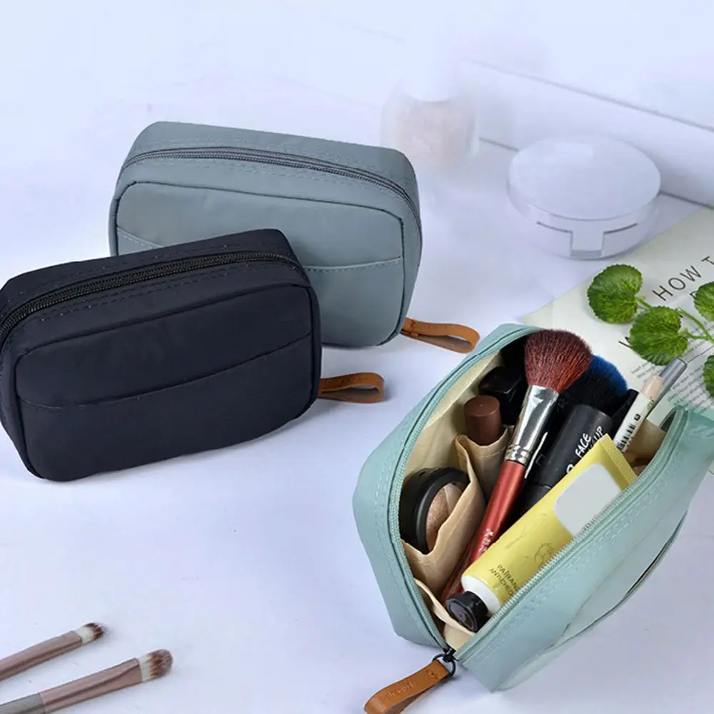 Beauty Portable Large Capacity Makeup Pouch Travel Organizer Cosmetic Bag Storage Case