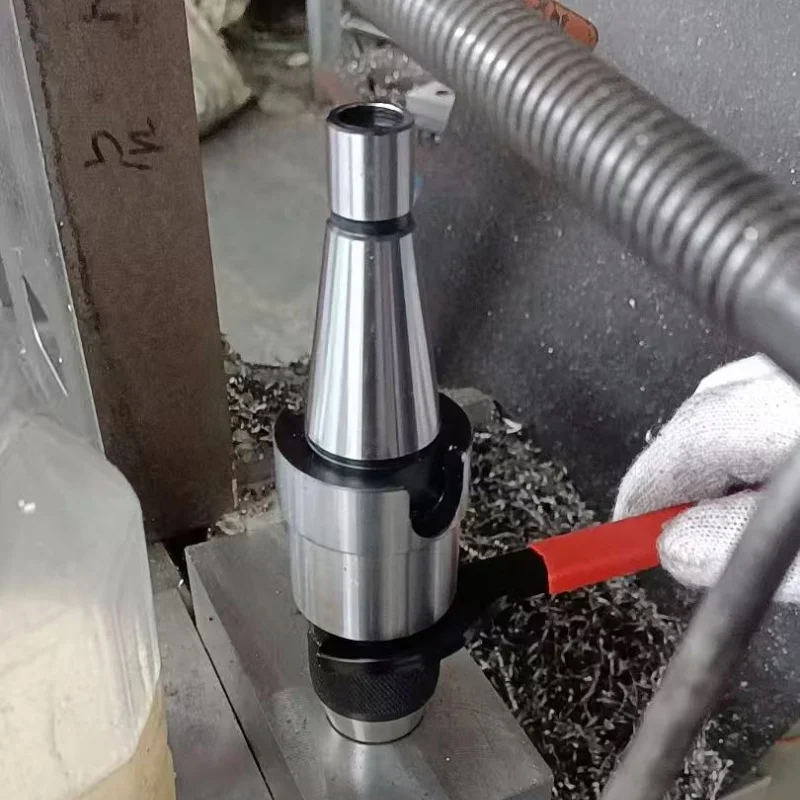 

NT30 NT40 APU08 APU13 APU16 APU Tool Holder NT Apu Series CNC Integrated Self-tightening Lathe Tools Holder Drill Chuck