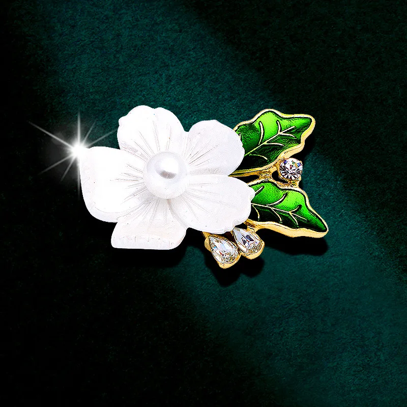 Broches de perlas de agua dulce para mujer, ramillete de flores blancas, accesorios de ropa, joyería de fiesta