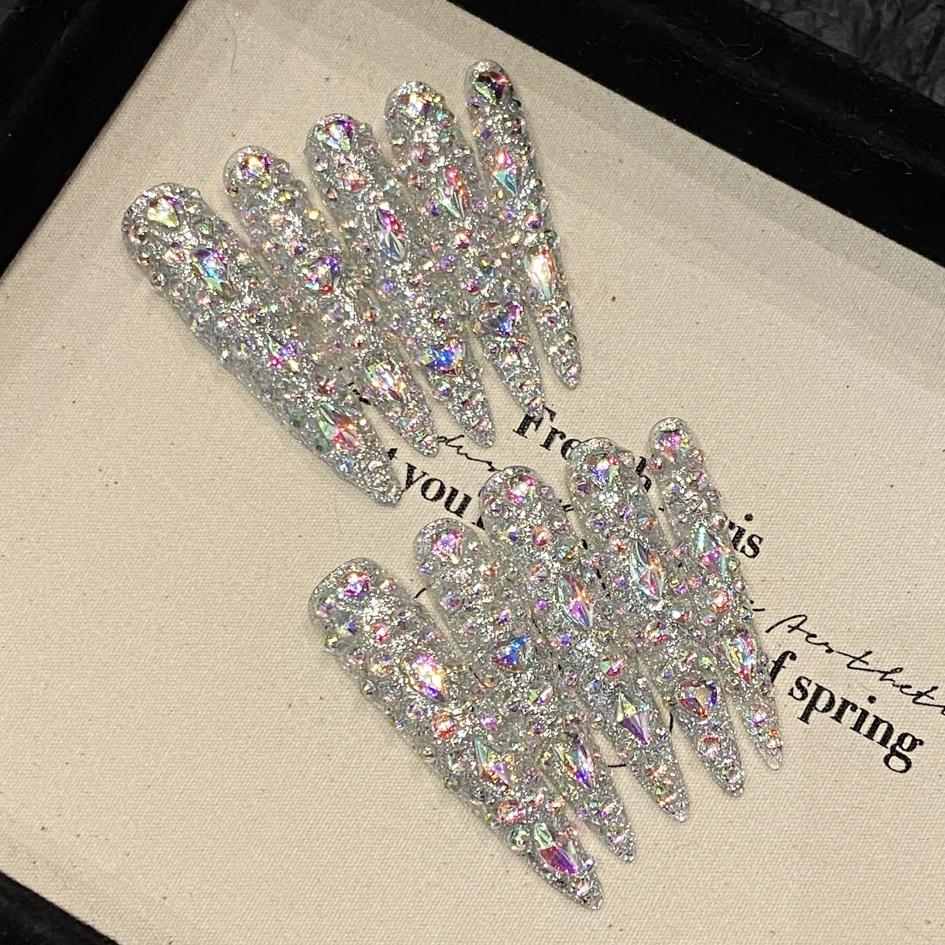 Handmade Press on Nails Heavy Metal Full Rhinestone Shiny Red Fake Nails Full Cover Wearable European Extra Long False Nail Tips