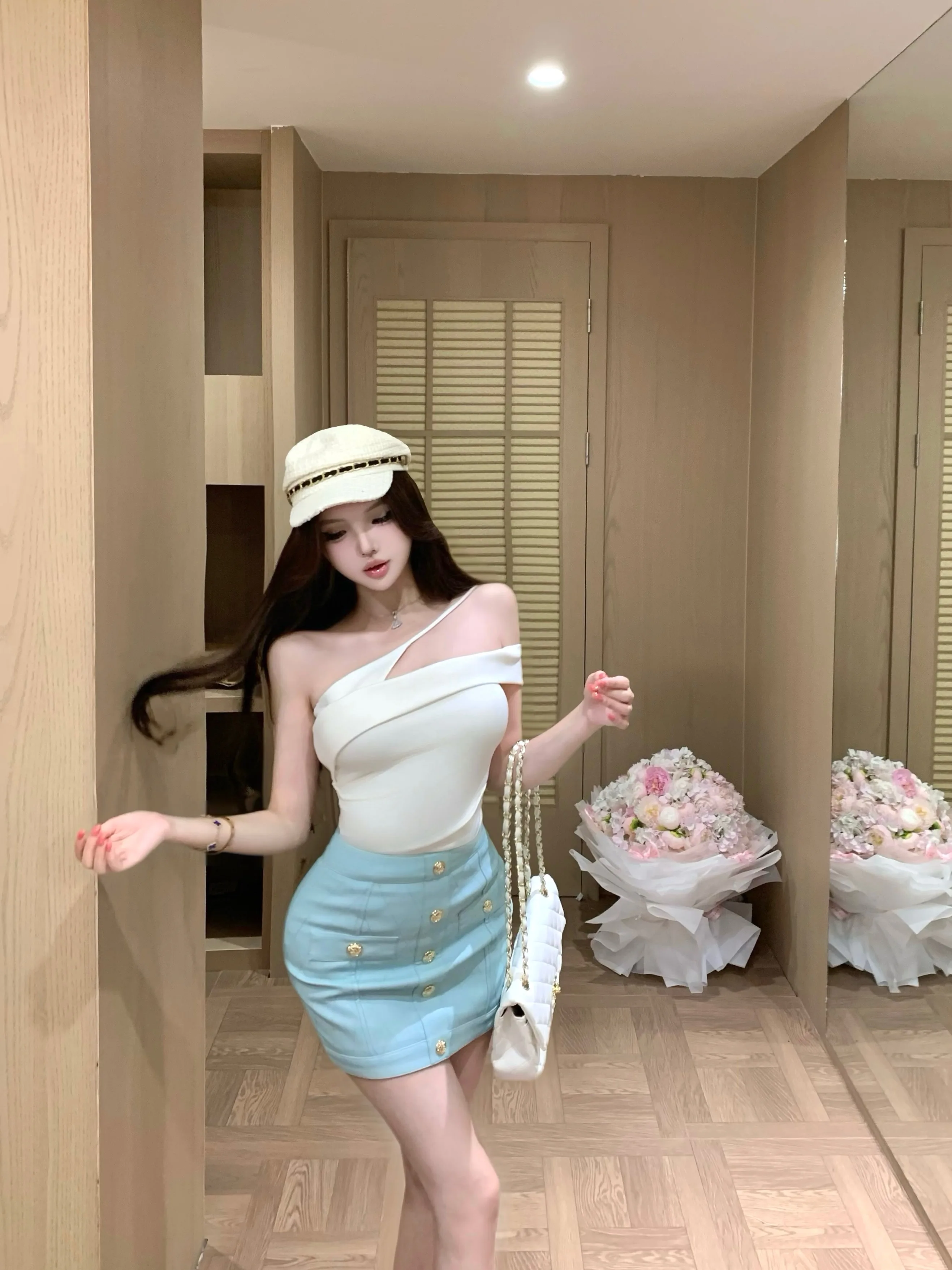 

Summer Fashion Set Women's Shoulder-baring Sleeveless PU Leather Vest And High-waisted Skirt Two-piece Ensemble